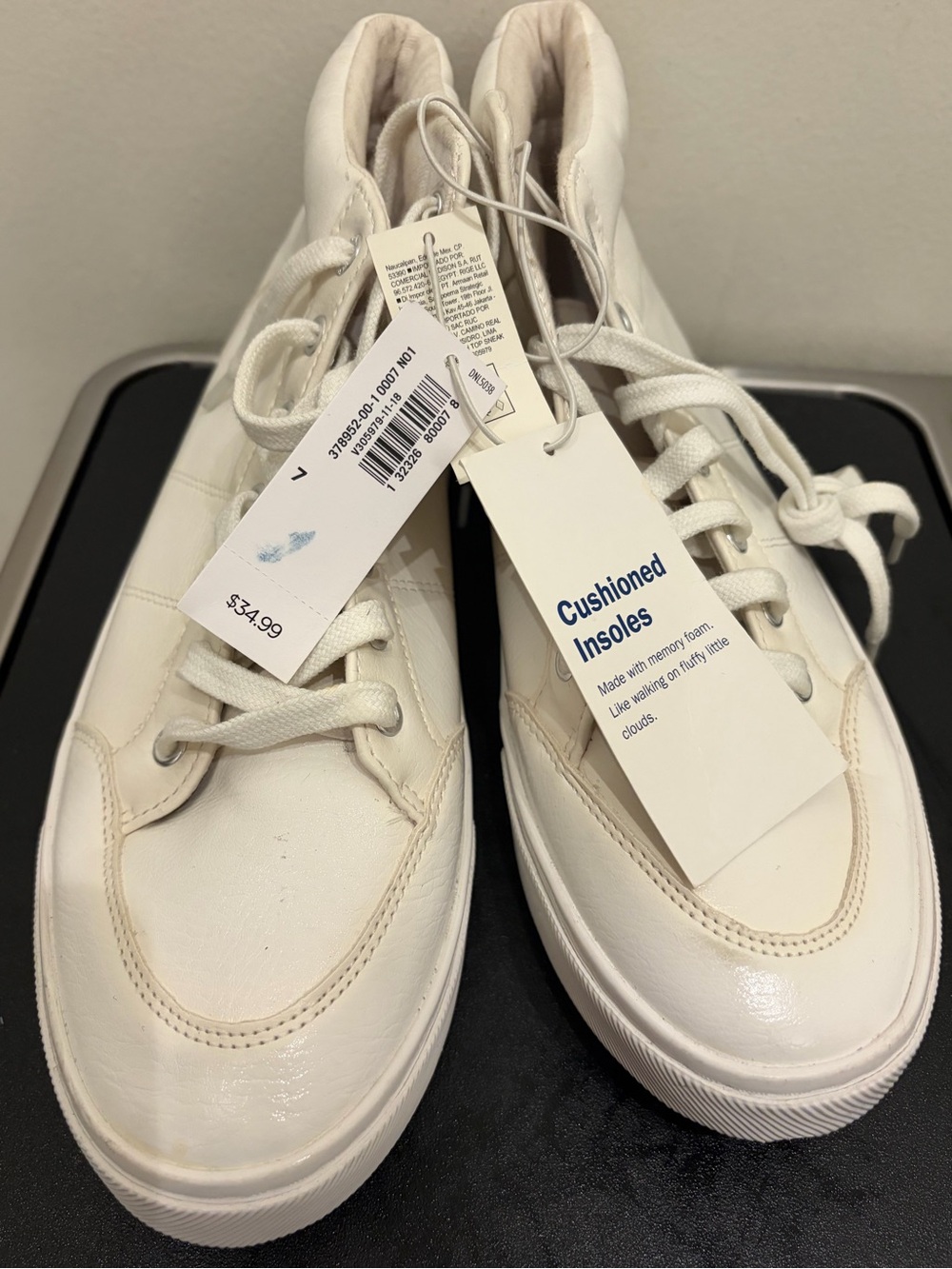 *NWT* Old Navy White High-Top Women’s Sneakers with Cushioned Insoles